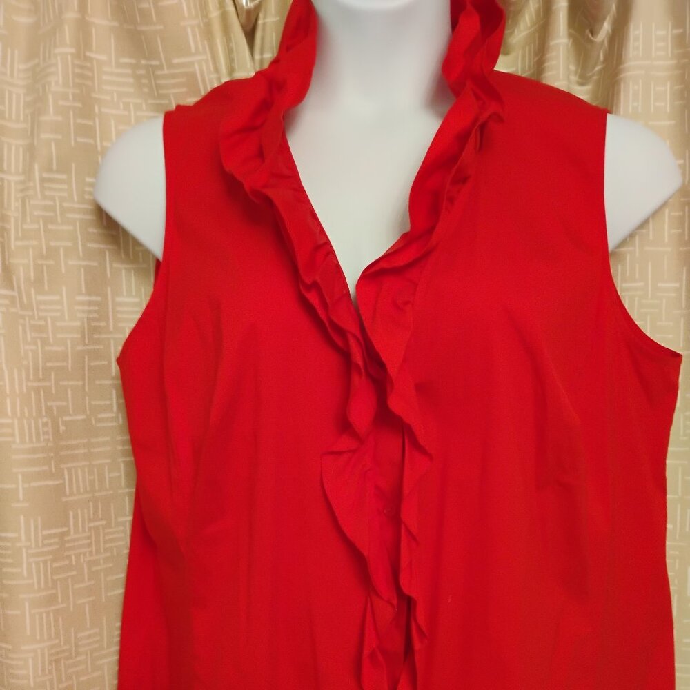 Lafayette 148 New York V-Neck Sleeveless ruffle cotton blouse. Size: 16 W (XXL).